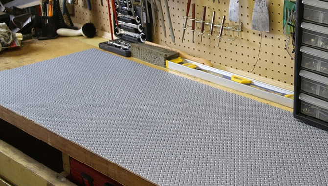 Advantages to Having a Workbench Mat or Protector