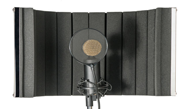 Factors to Consider While Choosing Microphone Isolation Shield