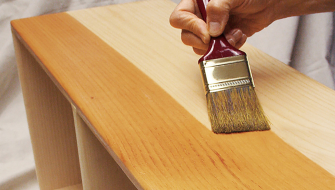 How to Choose the Right Type of Varnishes for Cardboard: