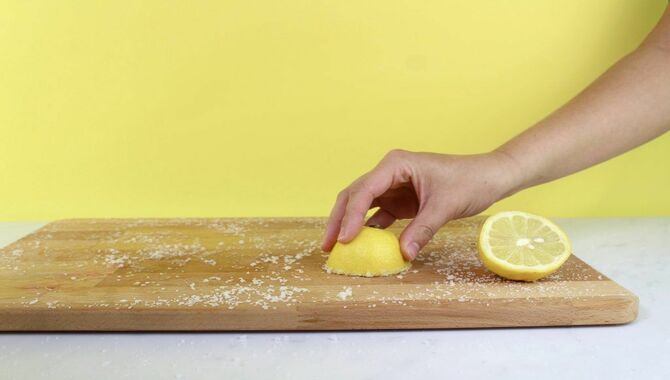Natural Solution – Clean with Lemon and Salt: