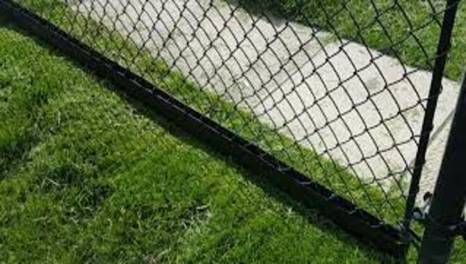 Put A Guard At The Bottom Of Your Chain Link Fence