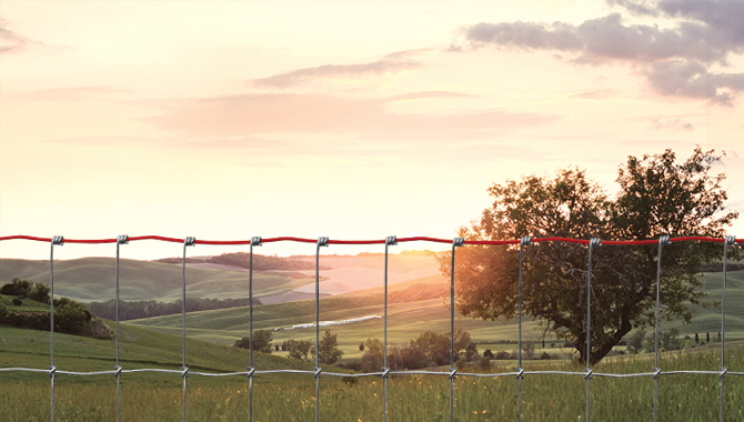 Tips to Install Welded Wire Fence on Uneven Ground.