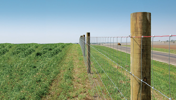 How Much Does It Cost To Stretch A Woven Wire Fence?