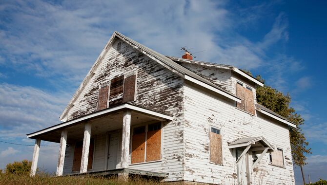 How To Repair Damaged Surfaces On The Exterior Of Your Home