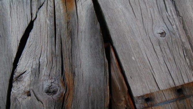 How To Select The Right Reclaimed Wood For Painting