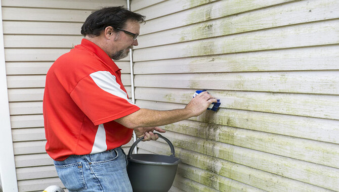 Tips For Cleaning An Exterior Textured Wall Coating