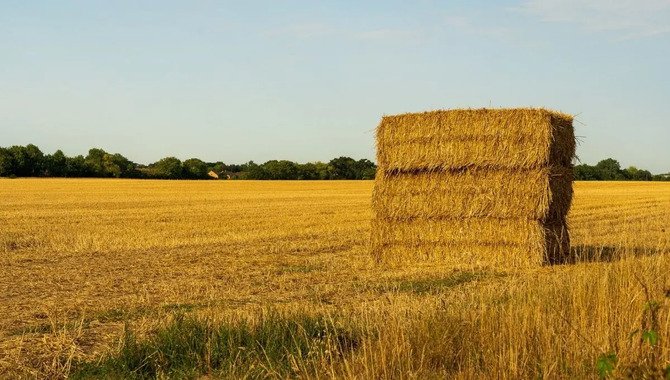 How To Prevent Damage To The Field And Hay And Save Time