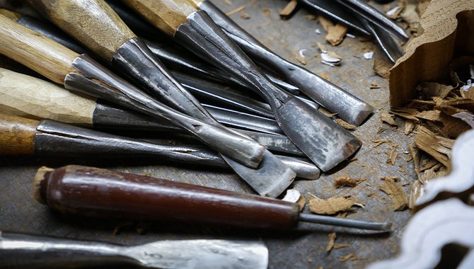 Types Of Gouges In Wood Furniture