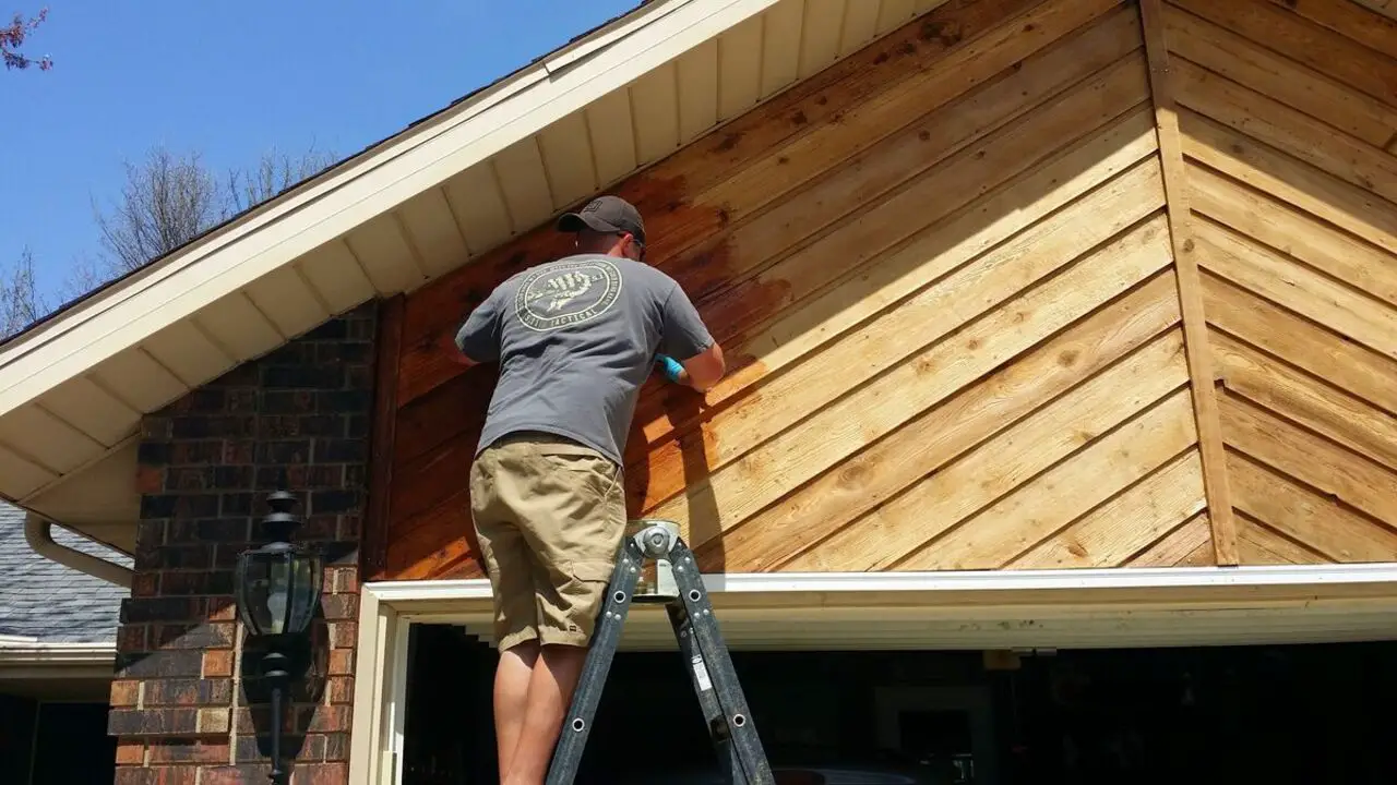 Maintaining and Caring For Stained Cedar Siding