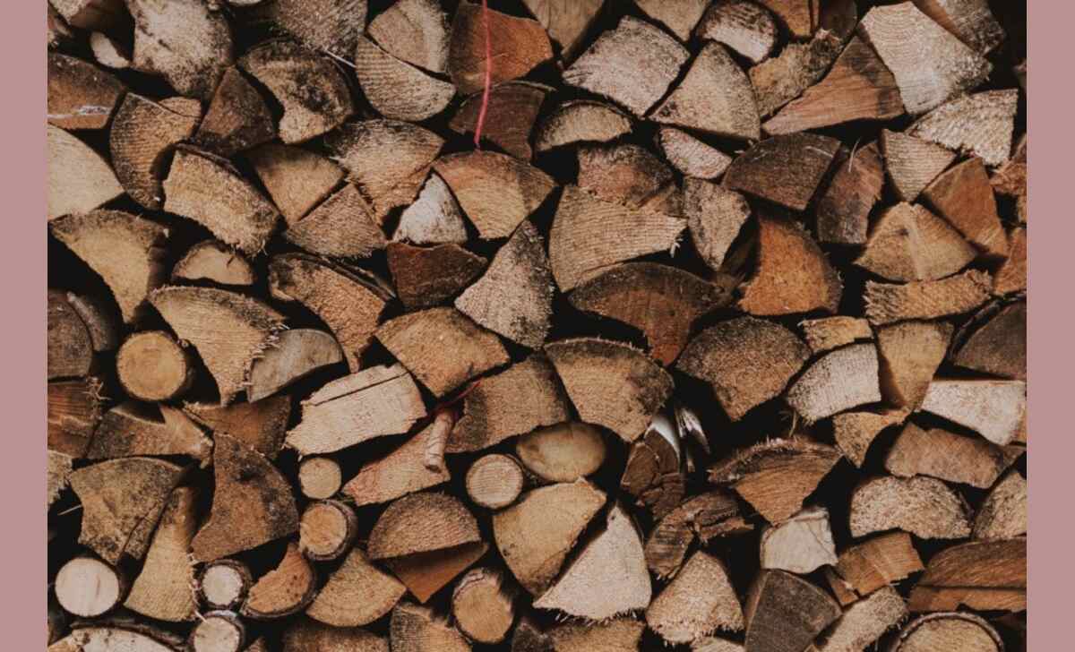 Tips And Tricks For Efficiently Covering Firewood